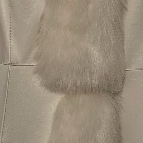 White jacket for women - Picture 2 of 9